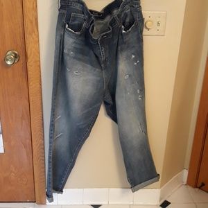 Universal Thread boyfriend crop jeans